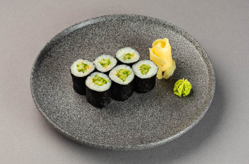 Ролл с огурцом 6 шт.