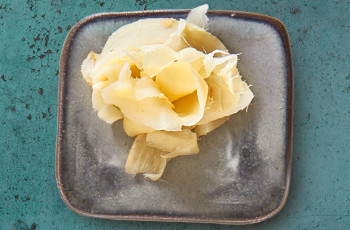 Имбирь маринованный